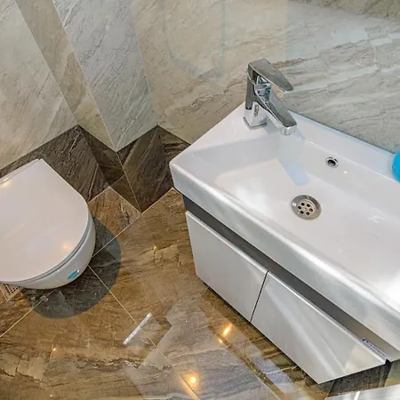 Soeguet 3 - 4 Bedroom With Jacuzzi In