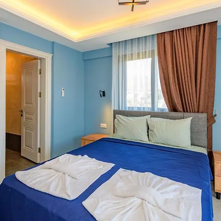 Soeguet 3 - 4 Bedroom With Jacuzzi In Vilă *