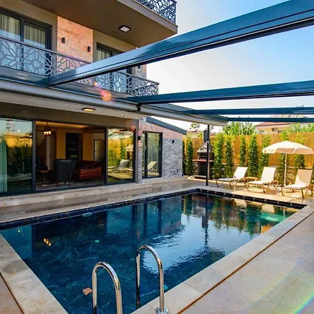 Soeguet 3 - 4 Bedroom With Jacuzzi In فيلة